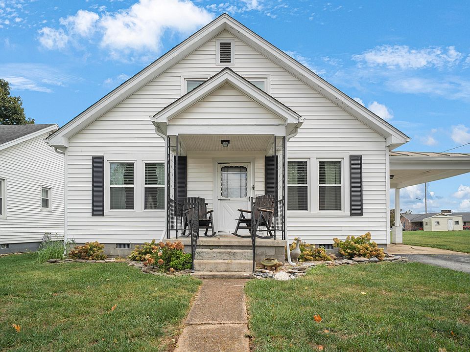 1st image of 40 Bath Ave