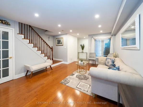 12 Cameron Glen Blvd, Toronto, ON M1C 5A7