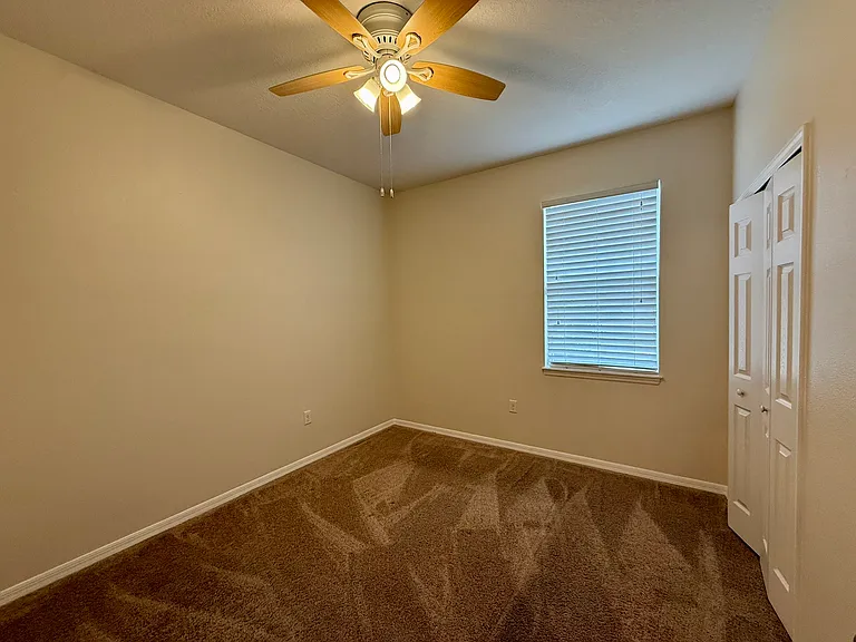 811 Krenson Woods Ln — Photo 20