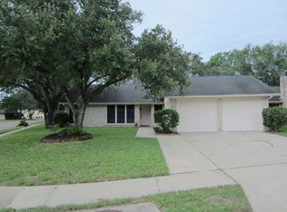 102 Laramie Dr, Victoria, TX 77904