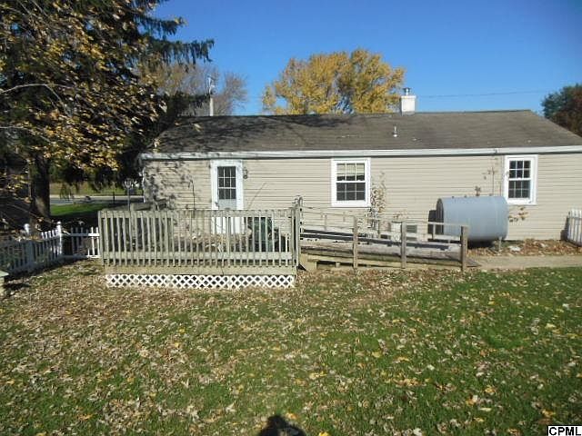 2nd image of 1002 Donegal Springs Rd