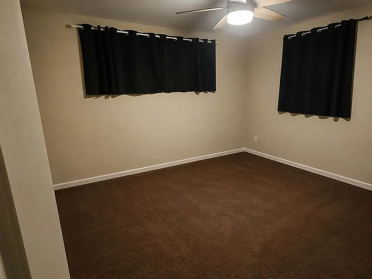 2424 S Poppy Ave — Photo 3