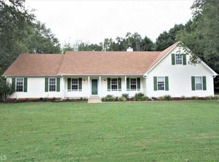 67 Pecan Lake Dr, Sharpsburg, GA 30277