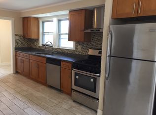 106 Austin St #2, Newton, MA 02460