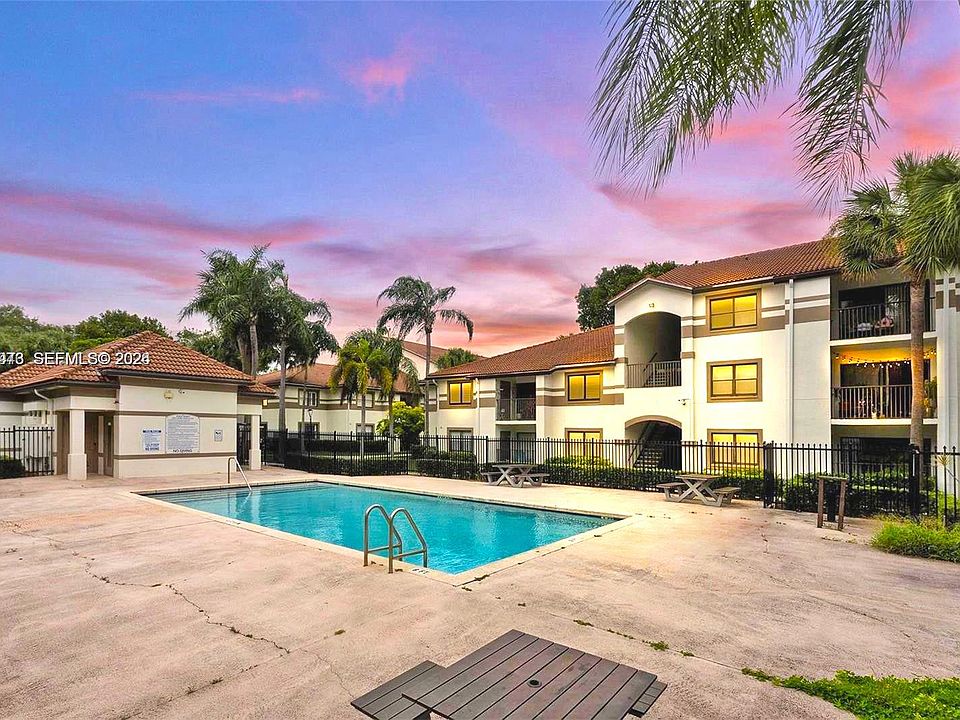 1st image of 650 S Park Rd #24-5