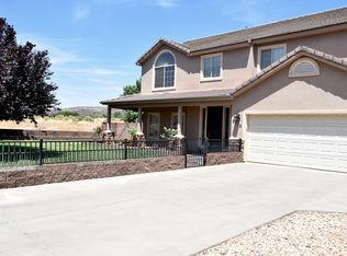 8018 N Sapphire Dr, Saint George, UT 84770