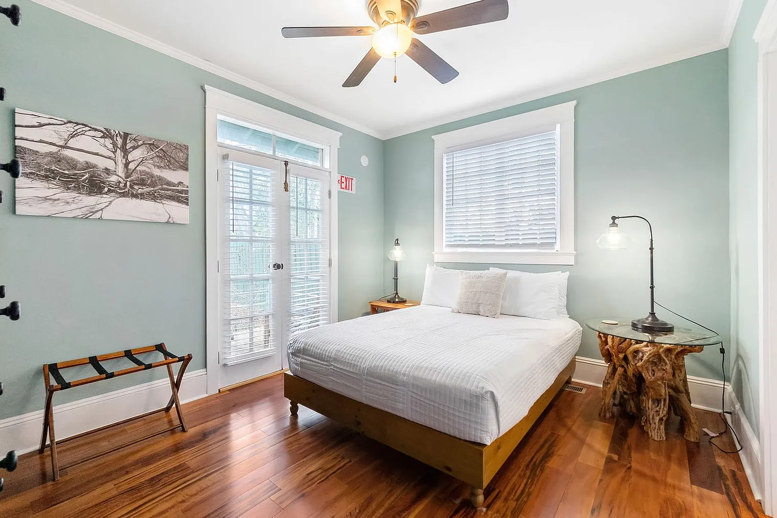 2 bed, 3.0 bath, 1442 sqft, $4,877 — Photo 3