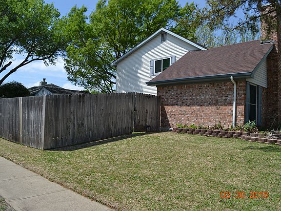 3rd image of 3302 Graybar Dr
