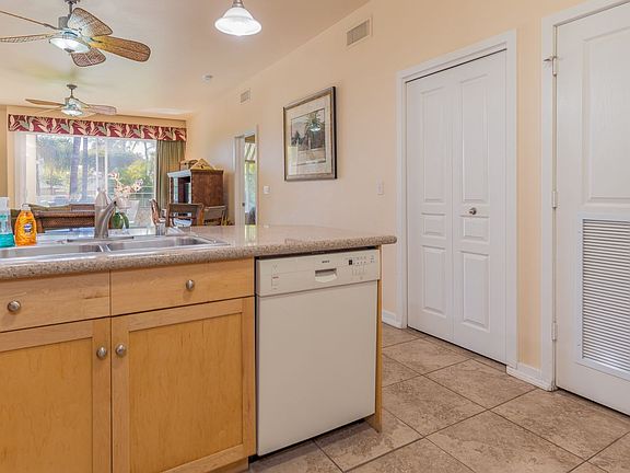5th image of 92-1001 Aliinui Dr APT 8B