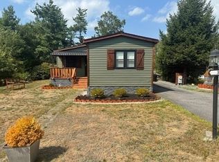 31 Presidents Way, Carver, MA 02330