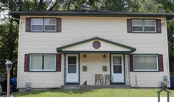1745 Pleasant Ct — Photo 12