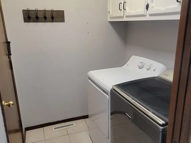 717 Fennel Ct SE — Photo 9