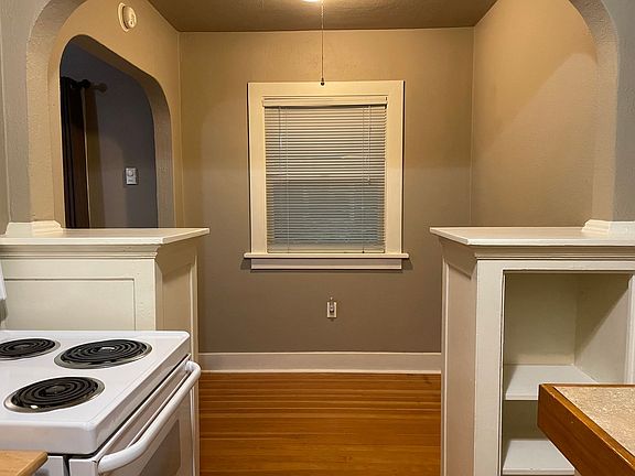 4th image of 511 W Evergreen Blvd #9f7491ad3