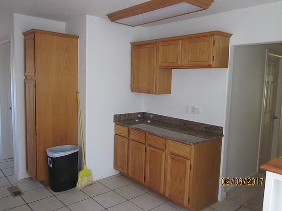5th image of 706 Steele Ave