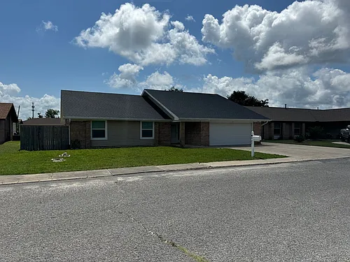 907 Lee Ct Photo 1