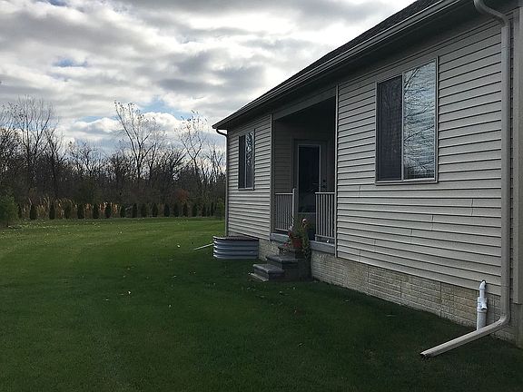 4th image of 30015 Quincy St
