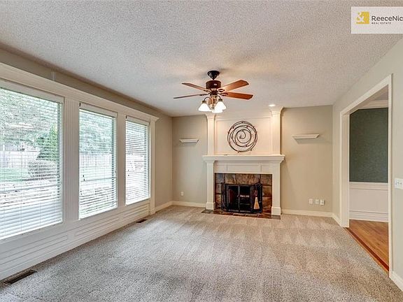 2nd image of 4619 Aminda St