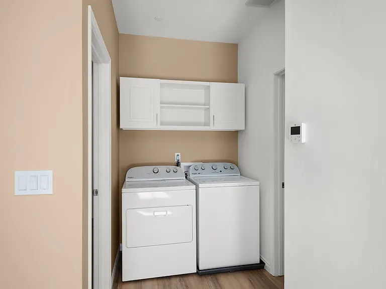 4709-11 Soria Dr — Photo 12