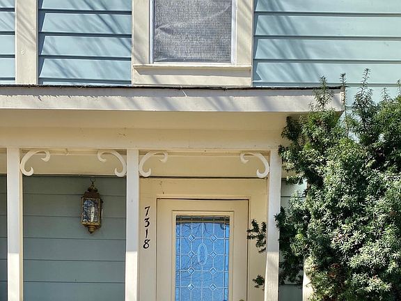 2nd image of 7318 Eastgate Ln