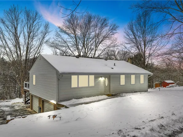105 Morgan Ln, Export, PA 15632