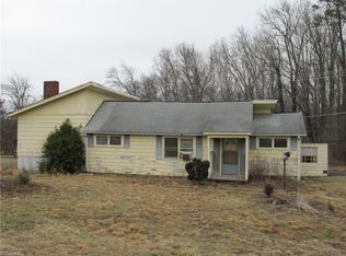 1225 Reedy Creek Rd, Lexington, NC 27295