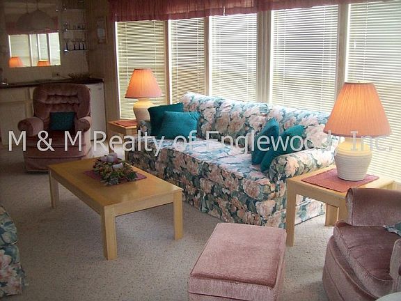 2nd image of 3320 Blue Jay Ln