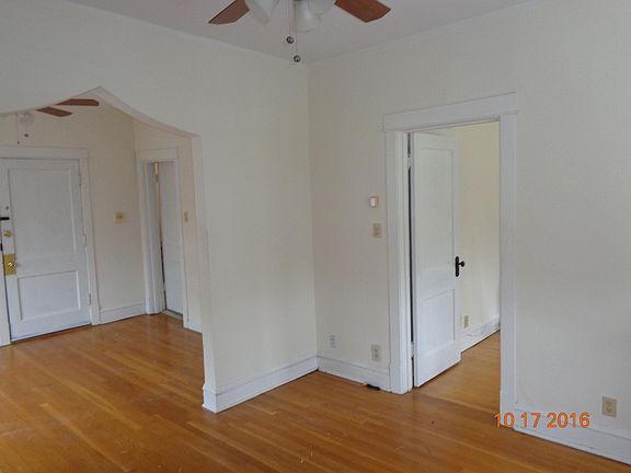 2nd image of 4846 W Hutchinson St