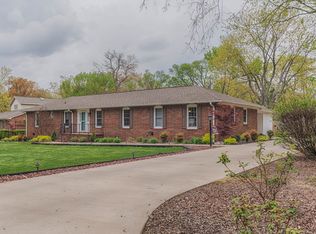 400 Lannom Cir, Tullahoma, TN 37388