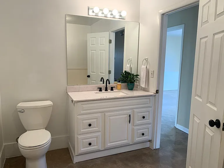 1408 E Linda Rosa Ave — Photo 11