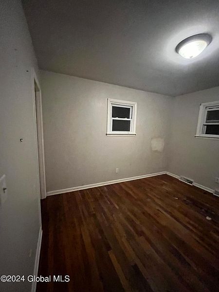 5th image of 885 Stony Point Road