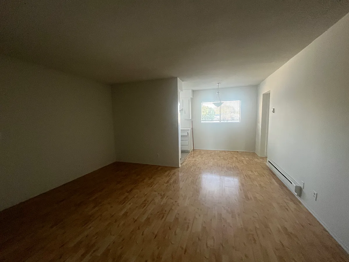 Building Photo - 1211 Pico Blvd #20