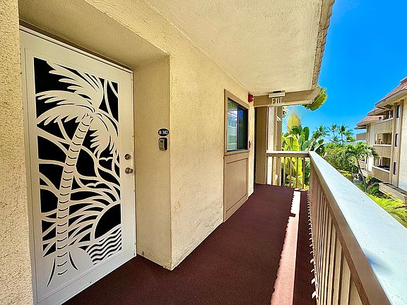 3rd image of 76-6283 Alii Dr APT B302