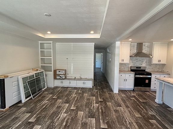 2nd image of 3 Rose Ln
