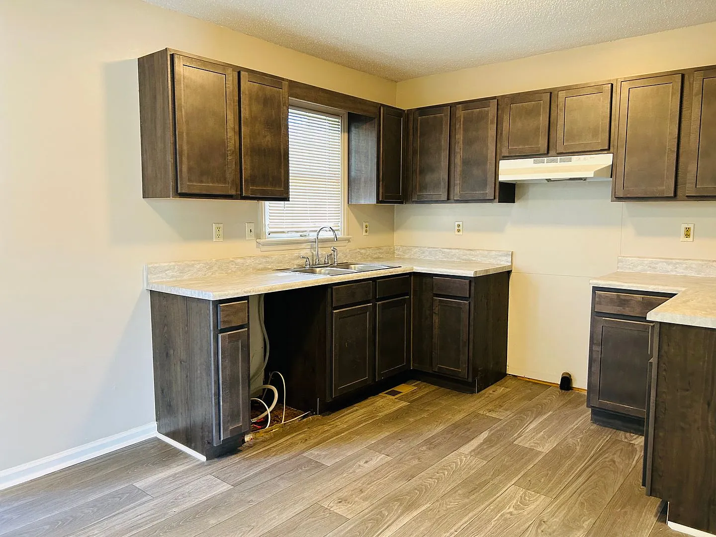 404 Poplar St. — Photo 3