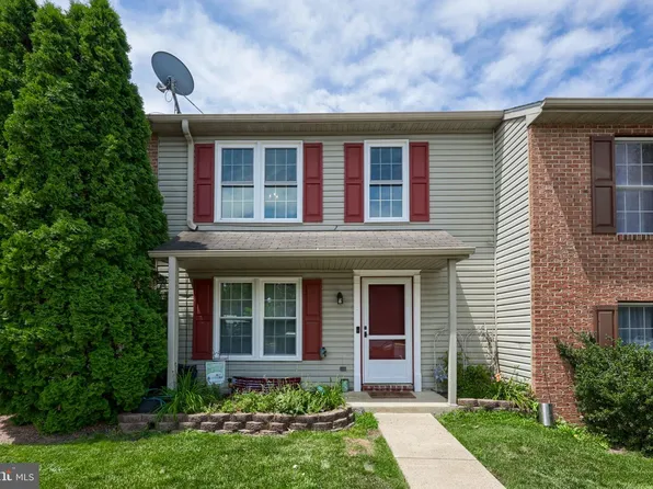 38 Battens Cir, Leola, PA 17540