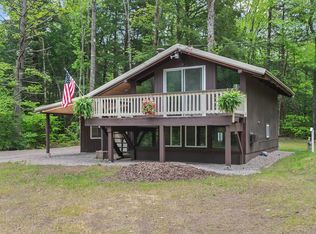 81 E St, Conway, NH 03818