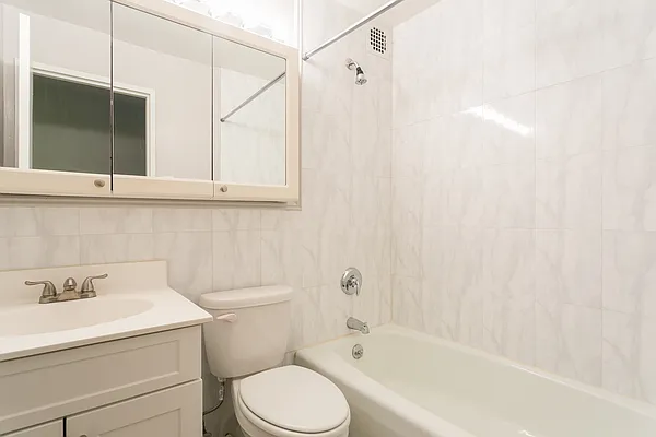 Rented by MNS | media 17