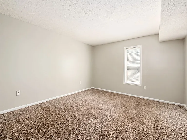 Grandview Passage — Photo 18