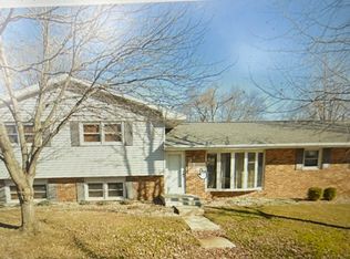 212 Hammitt Dr, Normal, IL 61761