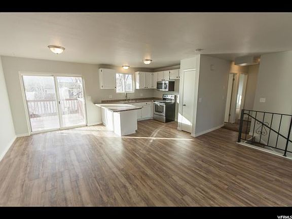 3rd image of 6024 S Don Quixote Dr