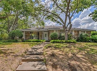 1122 Westlake Dr, Desoto, TX 75115