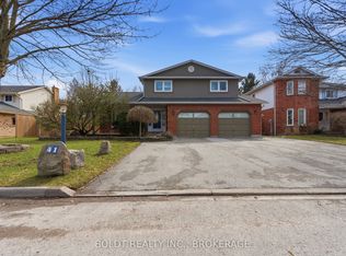 41 Farmington Dr, Saint Catharines, ON L2S3G1