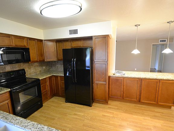5th image of 4046 E Campo Bello Dr