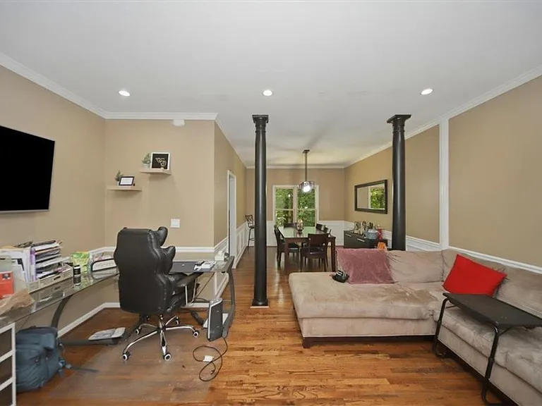 1264 Wyckfield Pl — Photo 17