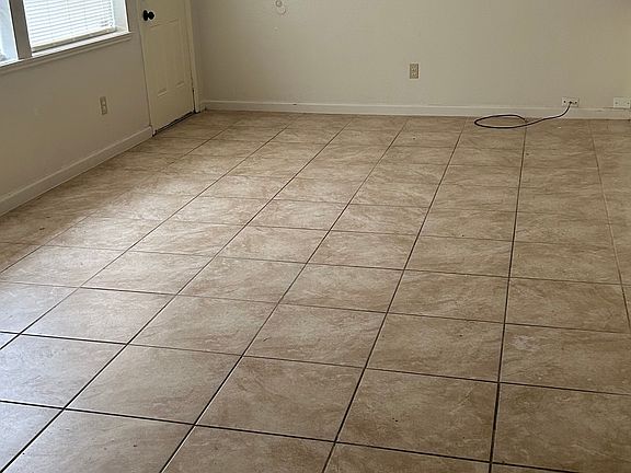 2nd image of 6903 Desert Rose Ln