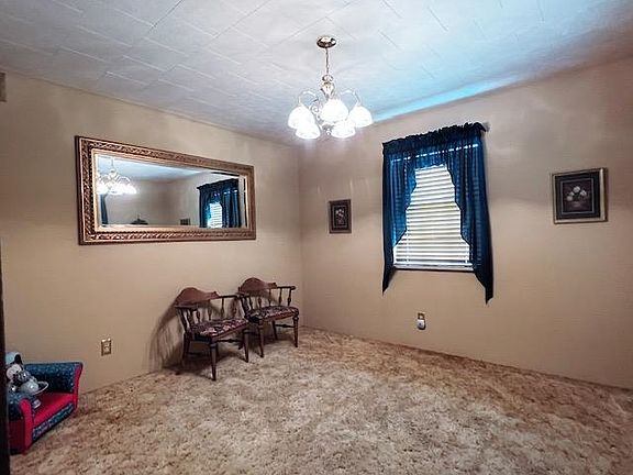 4th image of 44 N Shelfer St