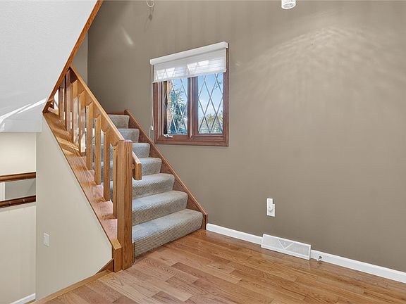 5th image of 1585 Stone Mansion Dr