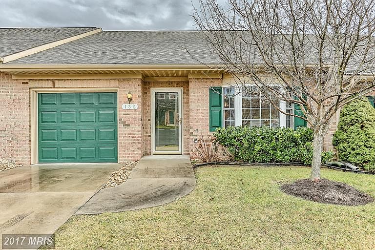 1st image of 132 Sunbrook Ln #162