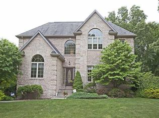 137 Oakview Dr, Cranberry Township, PA 16066
