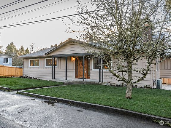 3rd image of 3012 Louise Avenue